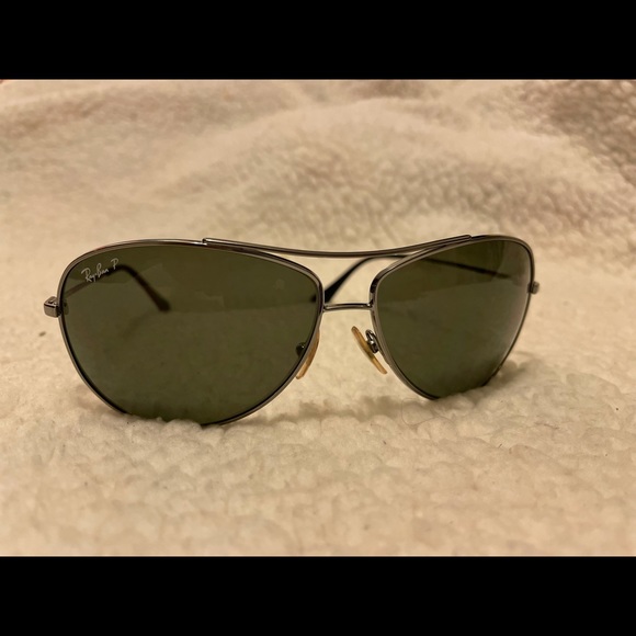 Selling Ray-Bans - Picture 3 of 3